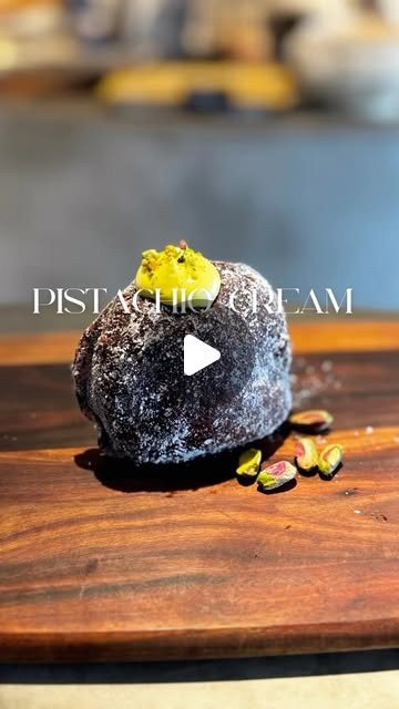 ピスタチオクリームのリール動画